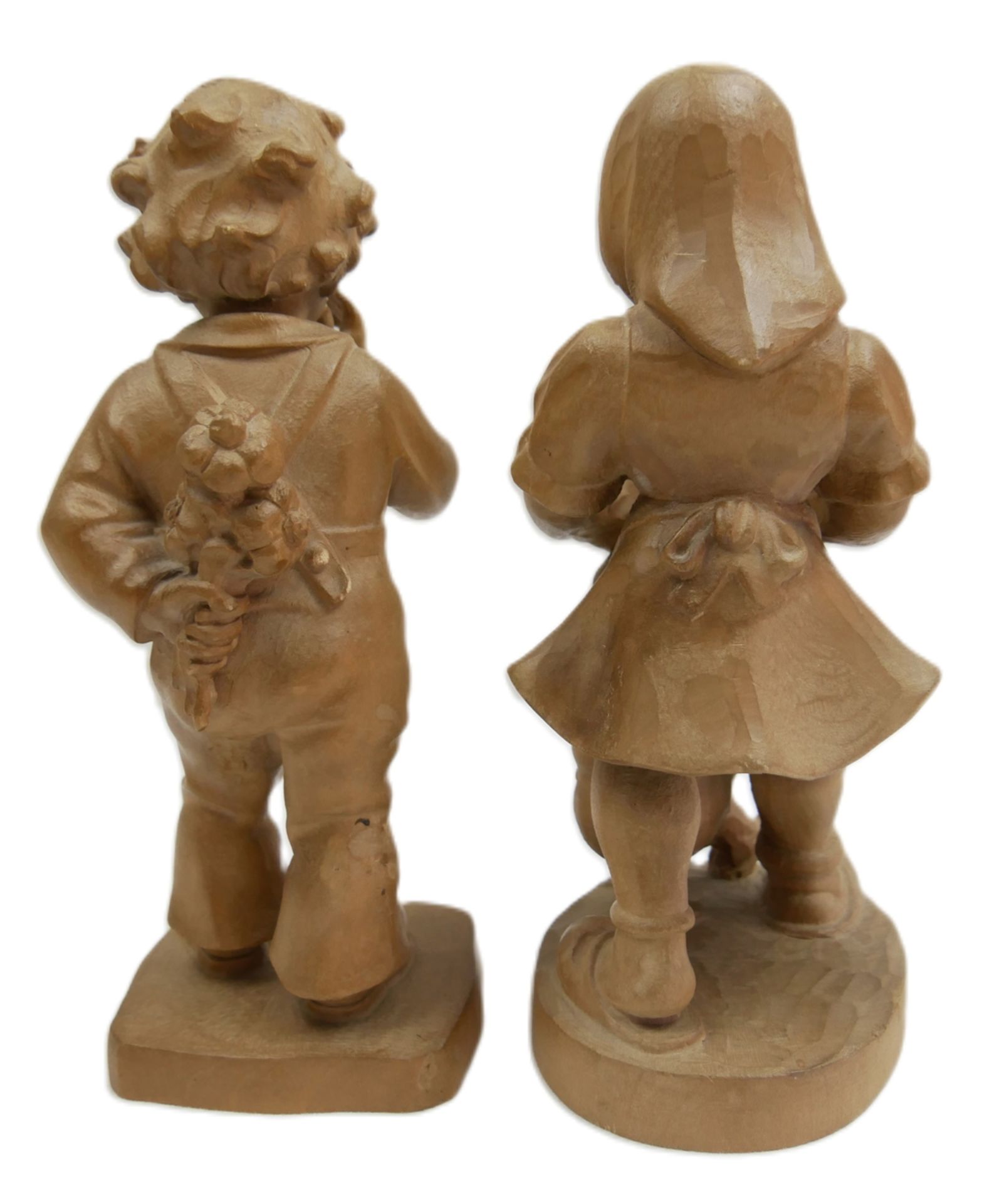 2 Holzfiguren, Grödner Holzschnitzer" 1x Junge mit Blumenstrauß, Höhe ca. 22 cm, sowie 1x Mädchen - Image 2 of 2