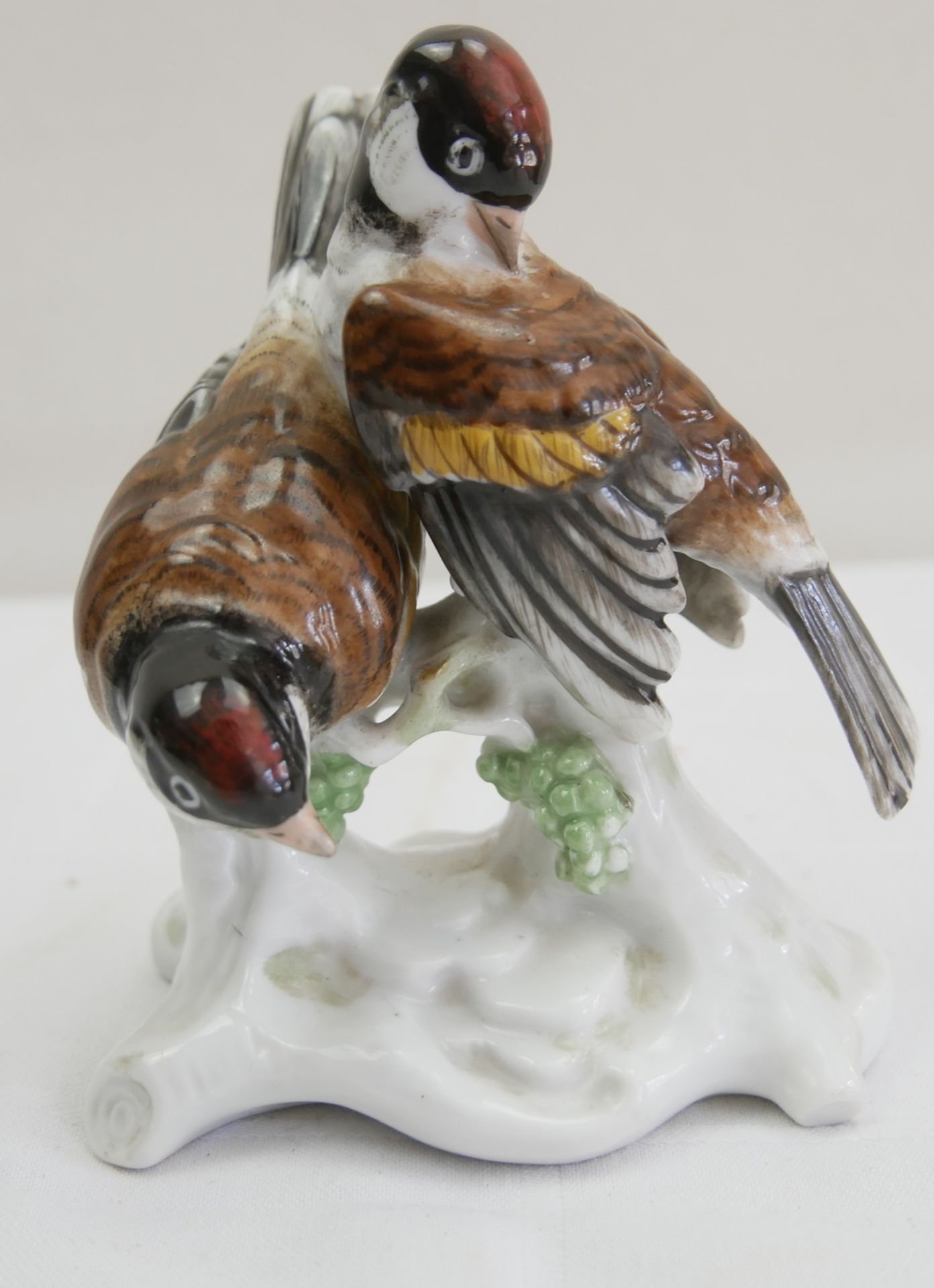 Porzellan Figur "Vogelpaar" Fa Lenck Passau, Stempelmarke und Formnr. 5333. Höhe ca. 13,5 cm