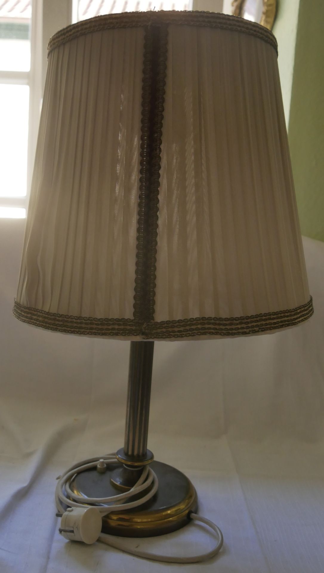 Tischlampe, mit Stofflampenschirm, Höhe ca. 59 cm