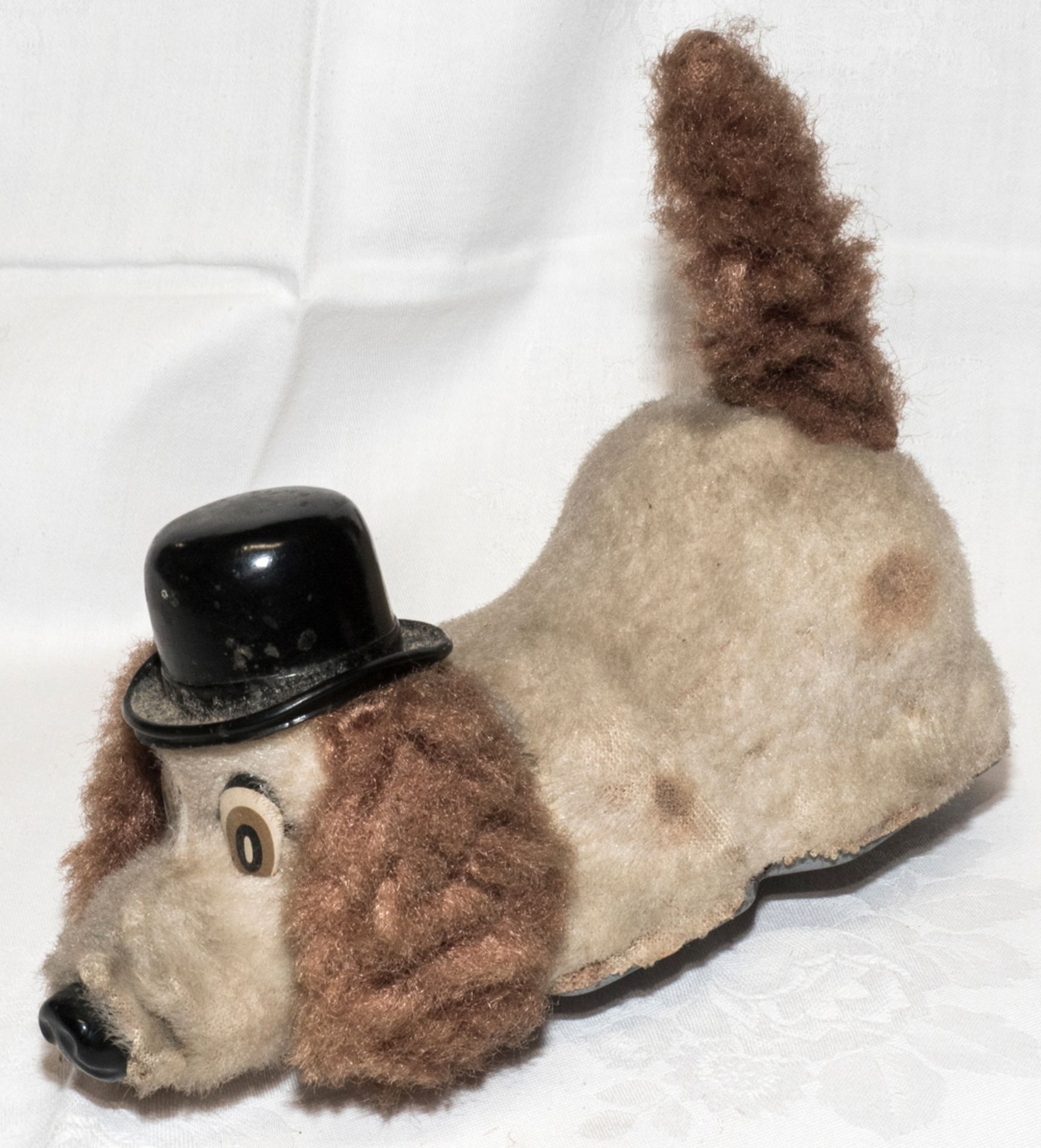 Alter Sniffy Dog, batteriebetrieben. Ca. 60er - 70er Jahre. Länge: ca. 20 cm. Funktion nicht