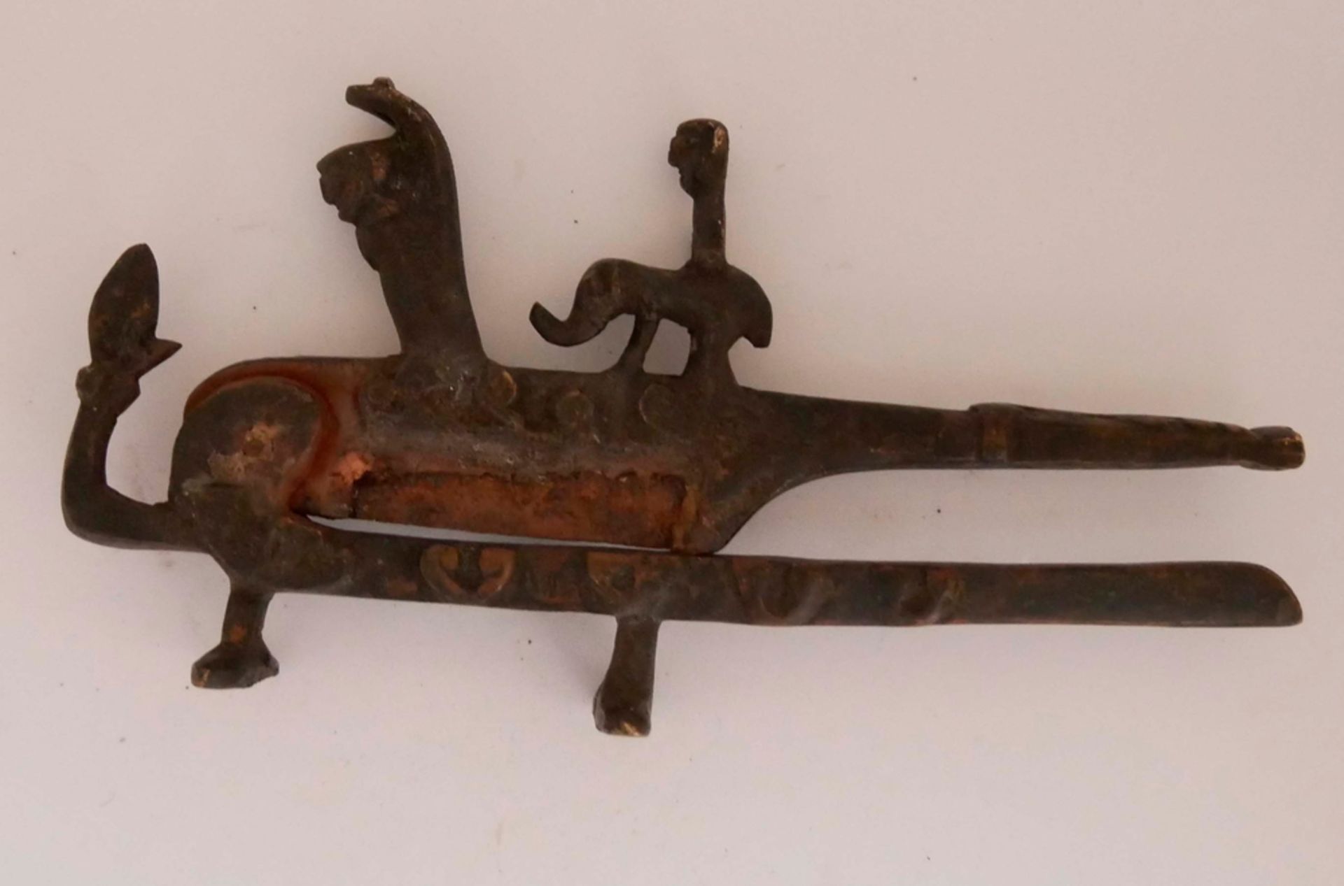 antiker Bethel Nussknacker aus Indien, "Reiter auf Elefant". Sammlerstück. - Bild 2 aus 2