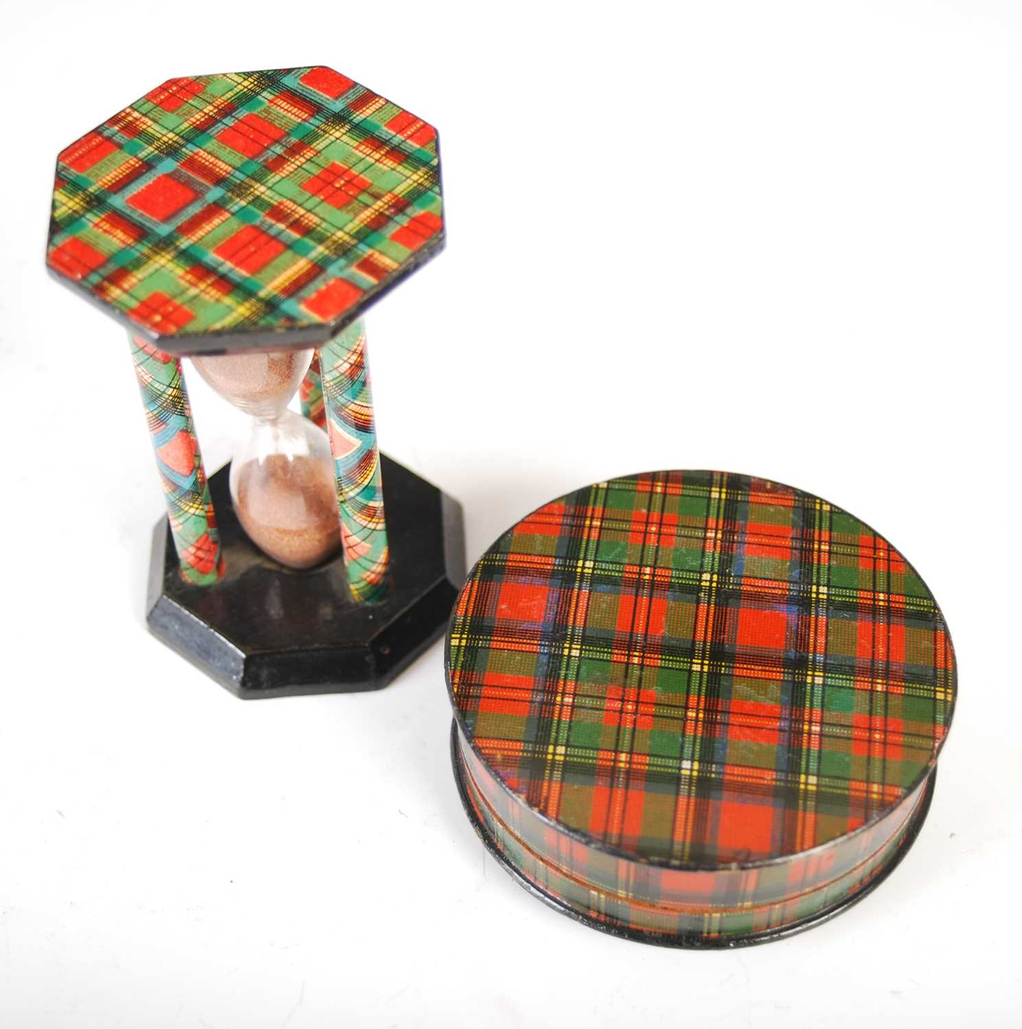 A collection of Tartan Ware, to include Prince Charlie page turner; MacDuff thimble holder and - Image 3 of 13