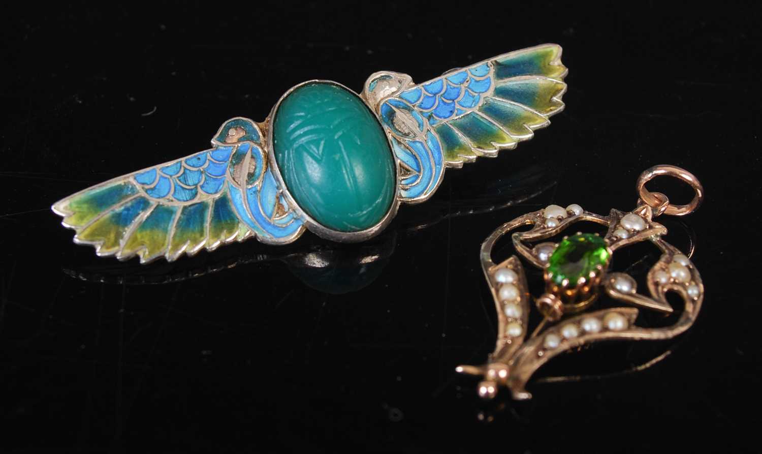 An early 20th century Egyptian Revival silver and plique a jour scarab brooch, stamped '800', 48.4mm