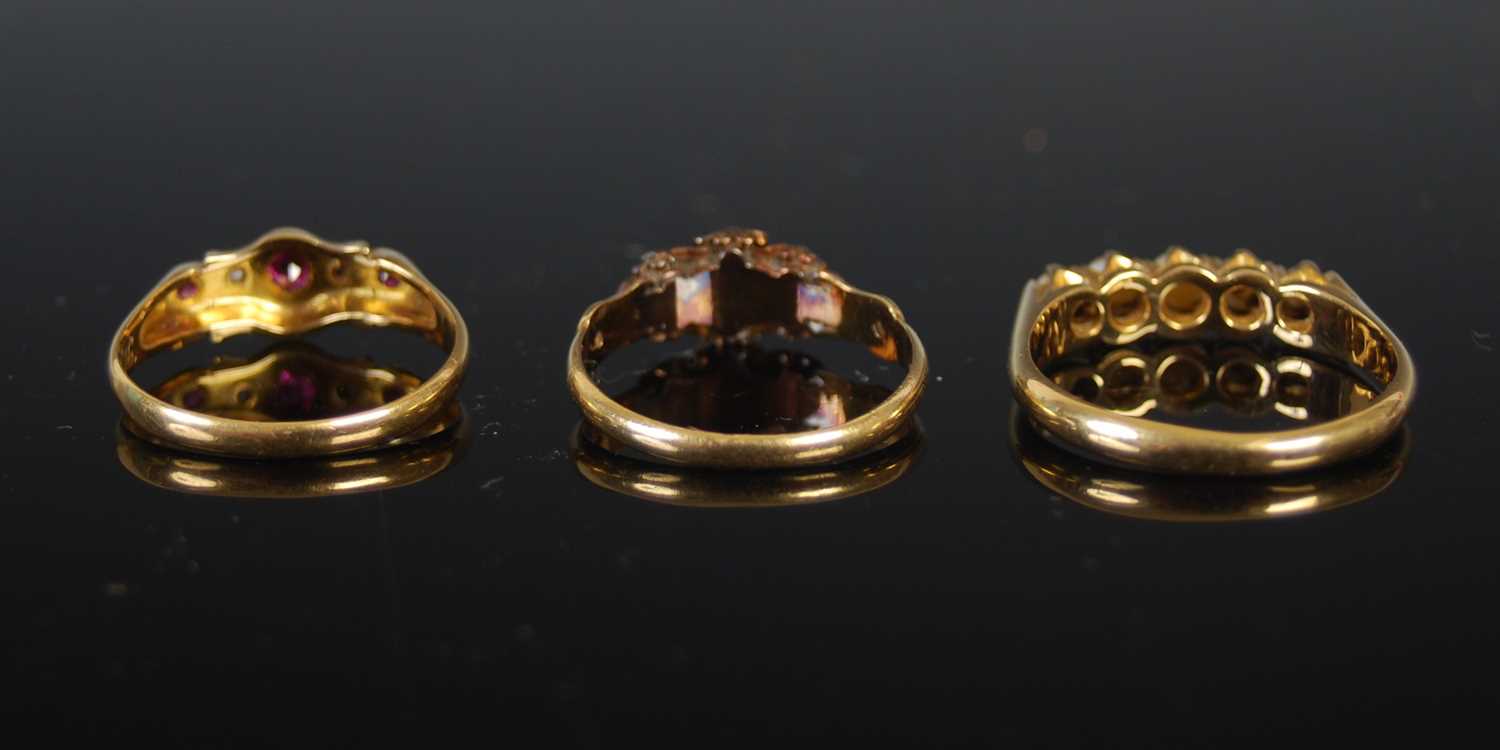 An 18ct gold and pearl five stone ring, size 'S', gross weight 4.2 grams, together with two other - Image 5 of 5