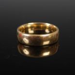 A 9ct gold wedding ring, ring size 'U', 6.4 grams.