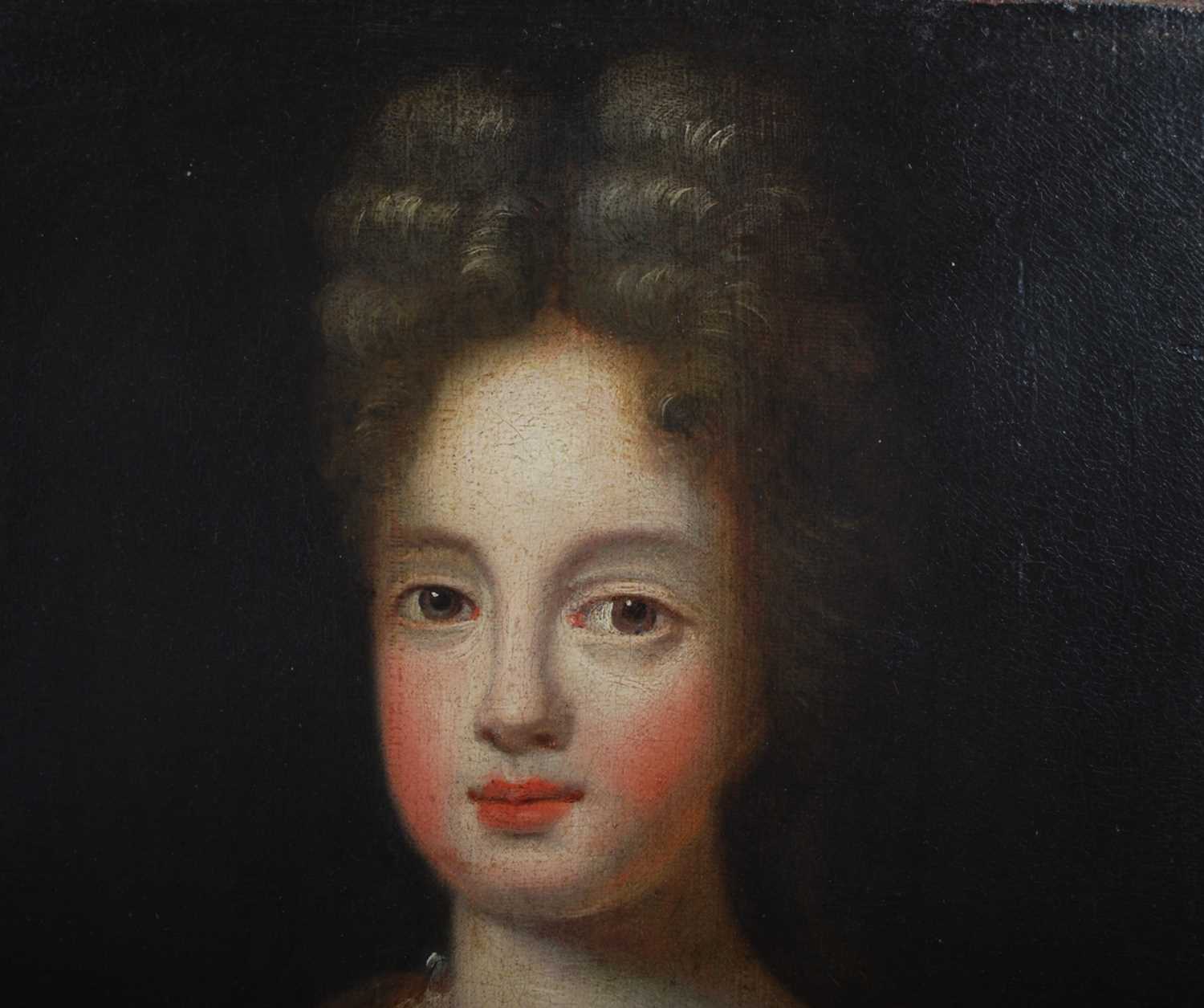 Attributed to Rigaud (17th/ 18th century) Half length portrait of Duchesse De Bourbon oil on - Image 3 of 6