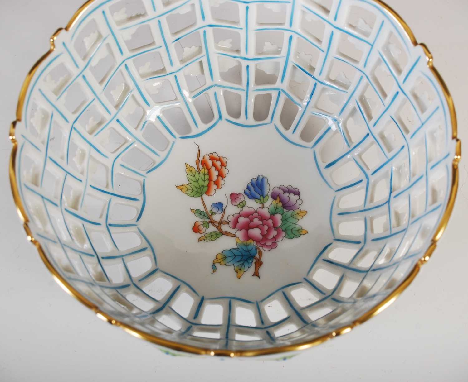 A Herend porcelain basket, 20th century, decorated with floral spray to the interior, the exterior - Image 3 of 5