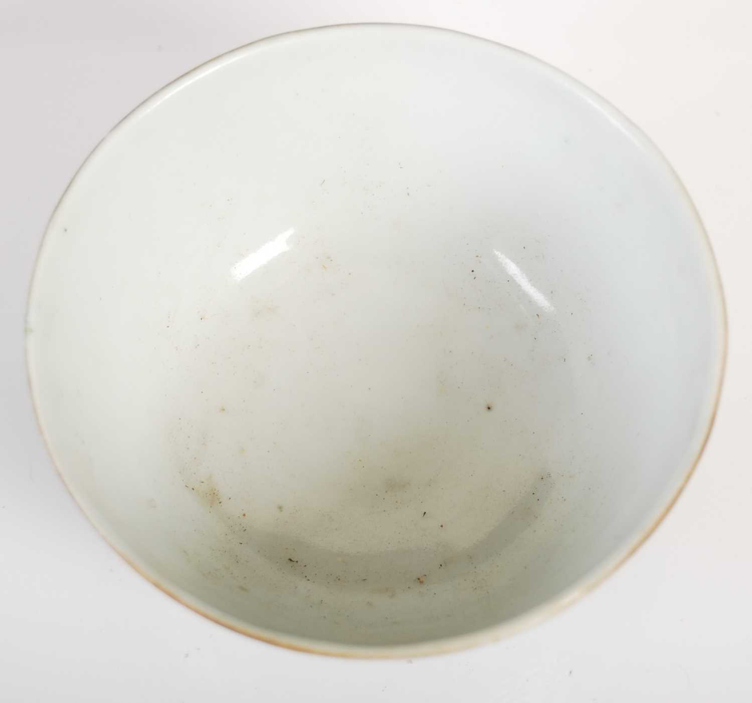 A Chinese porcelain blue ground footed bowl, late 19th/ early 20th century, decorated with lotus - Image 4 of 6