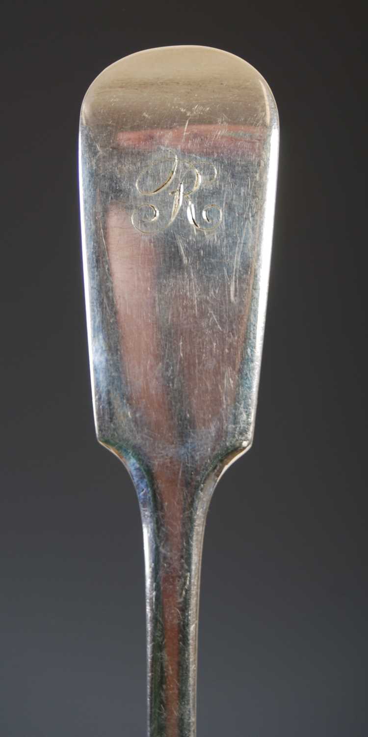 A composite suite of Victorian silver flatware, fiddle pattern, comprising twelve table forks, - Image 7 of 8
