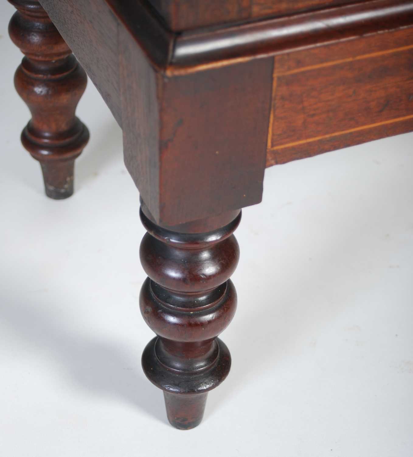 A 19th century Regency style mahogany waterfall bookcase, fitted with three graduated open shelves - Image 3 of 5