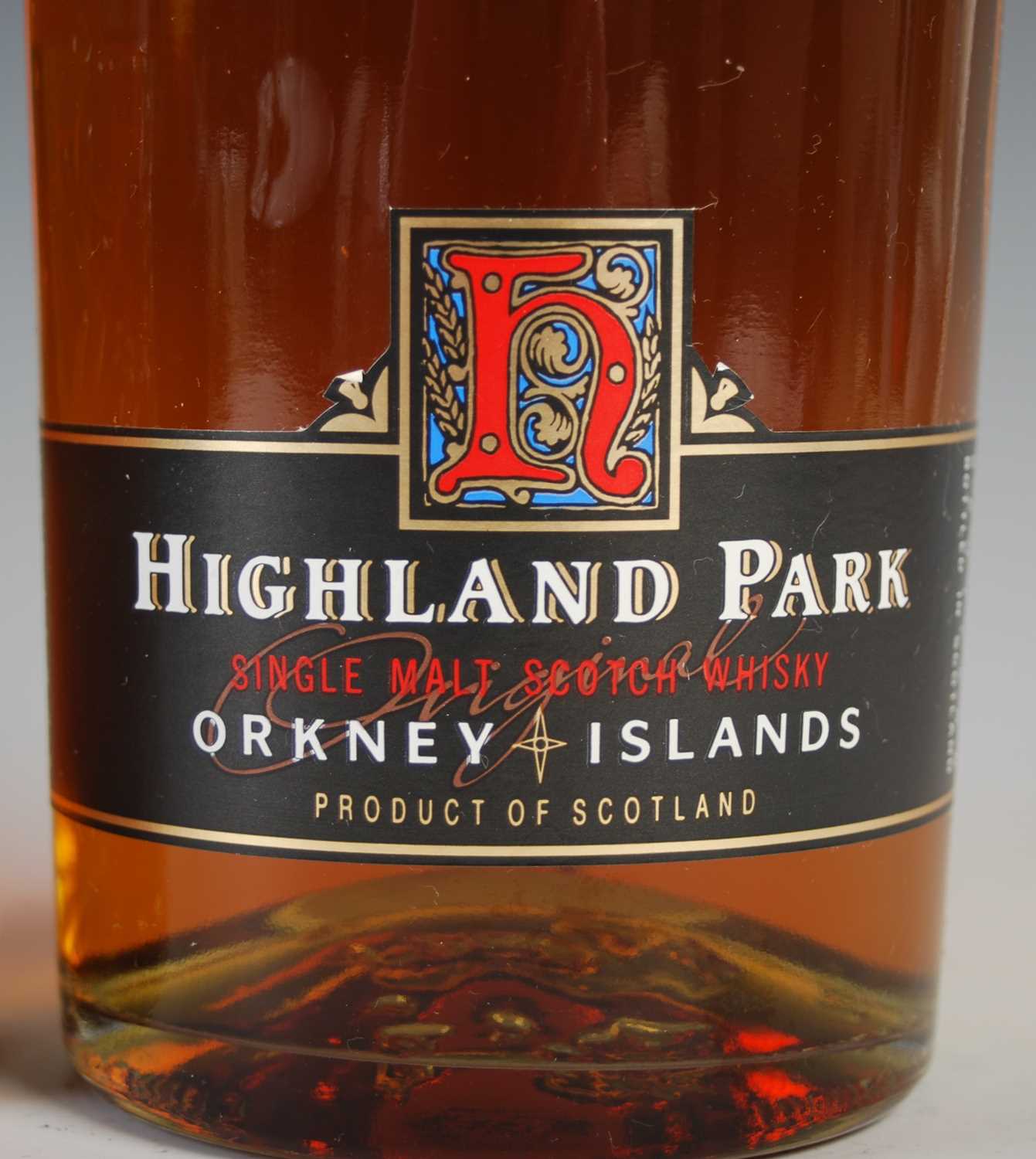 Two boxed bottles of Highland Park 12yr old single malt Scotch whisky, comprising boxed Viking - Image 4 of 5