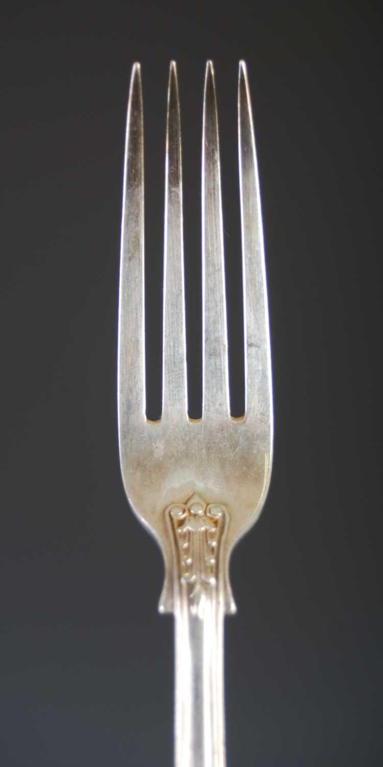 A Victorian and later twelve place setting of Kings pattern silver flatware, various makers and - Image 11 of 36