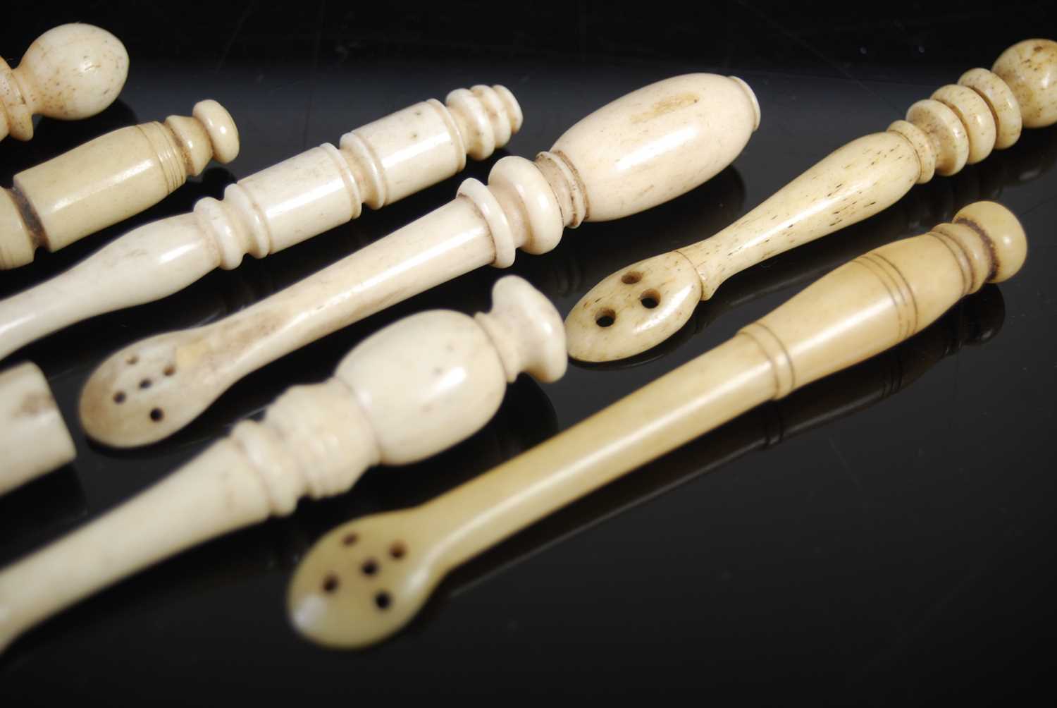 A group of eight Scottish bone snuff spoons of various shapes and sizes, with carved turned baluster - Image 2 of 2