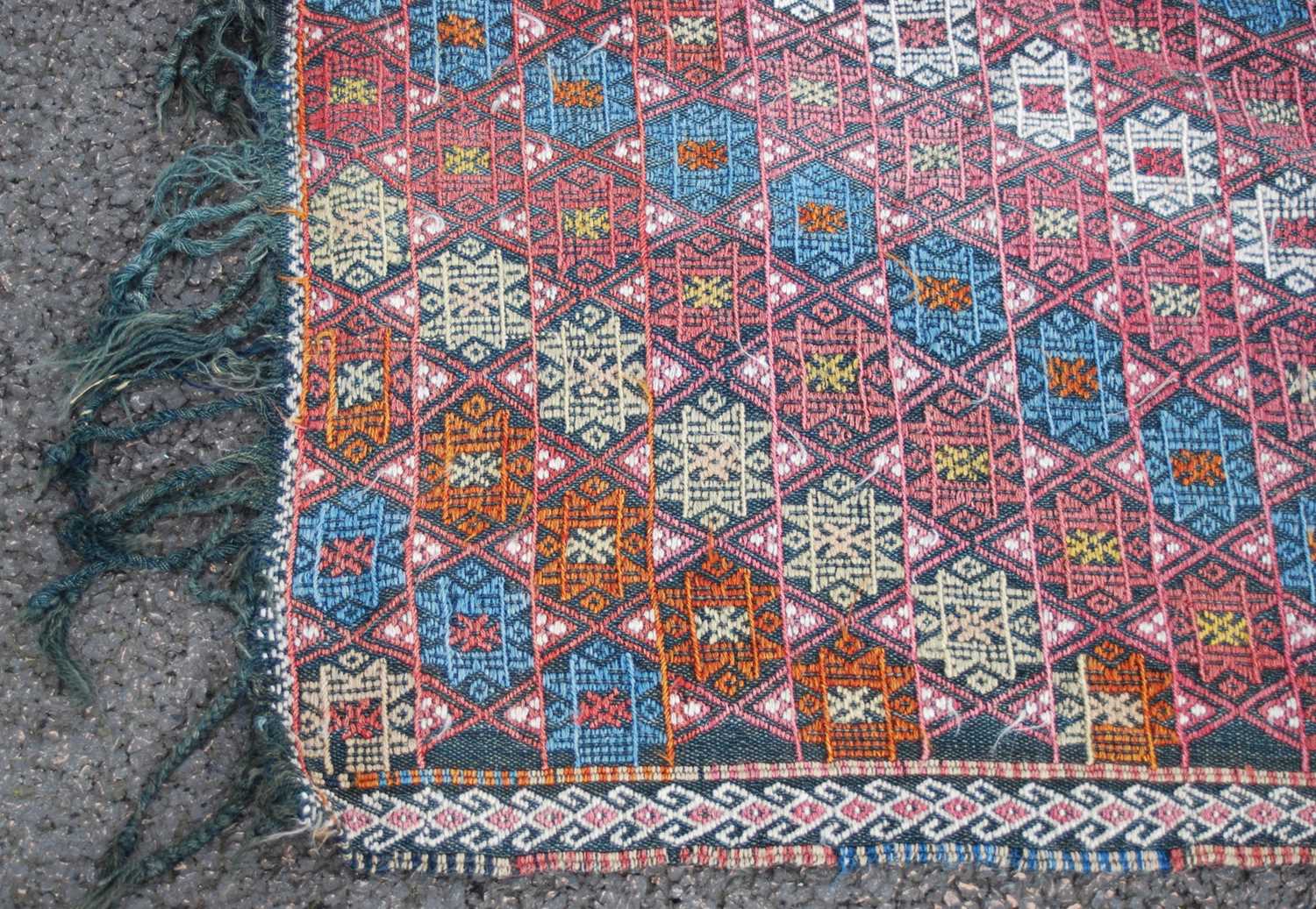 An Eastern Turkish Maras Gigim flat-weave long rug, early 20th century, worked all-over with a - Image 4 of 9