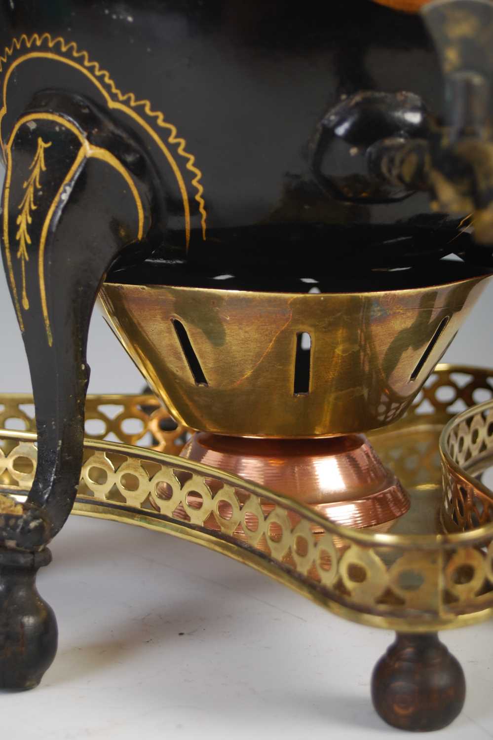 An 18th century Dutch lacquered pewter coffee pot and stand, the coffee pot with detachable cover - Image 3 of 8