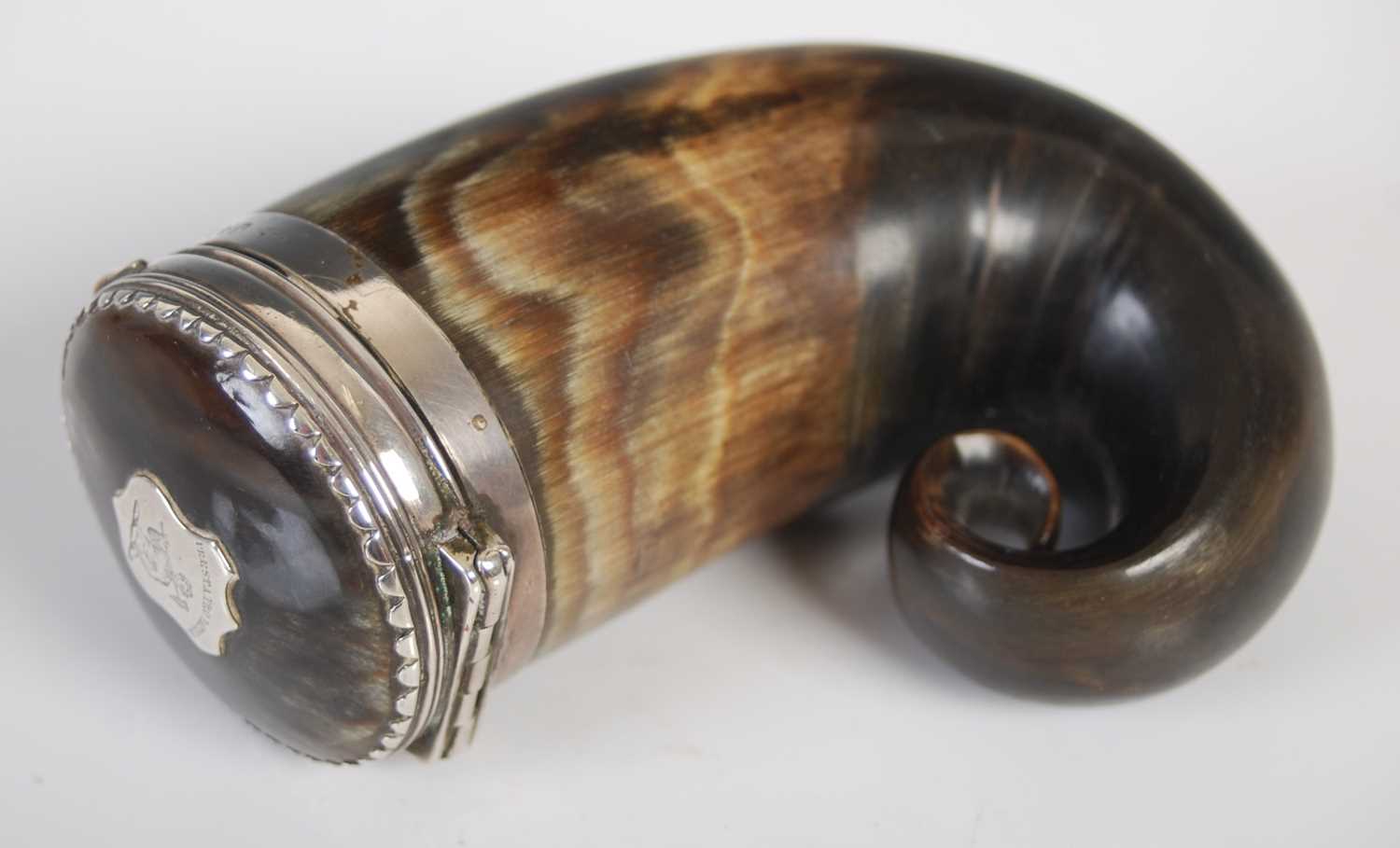 A Scottish curly horn snuff mull with silver mounts, the hinged cover with scalloped border and