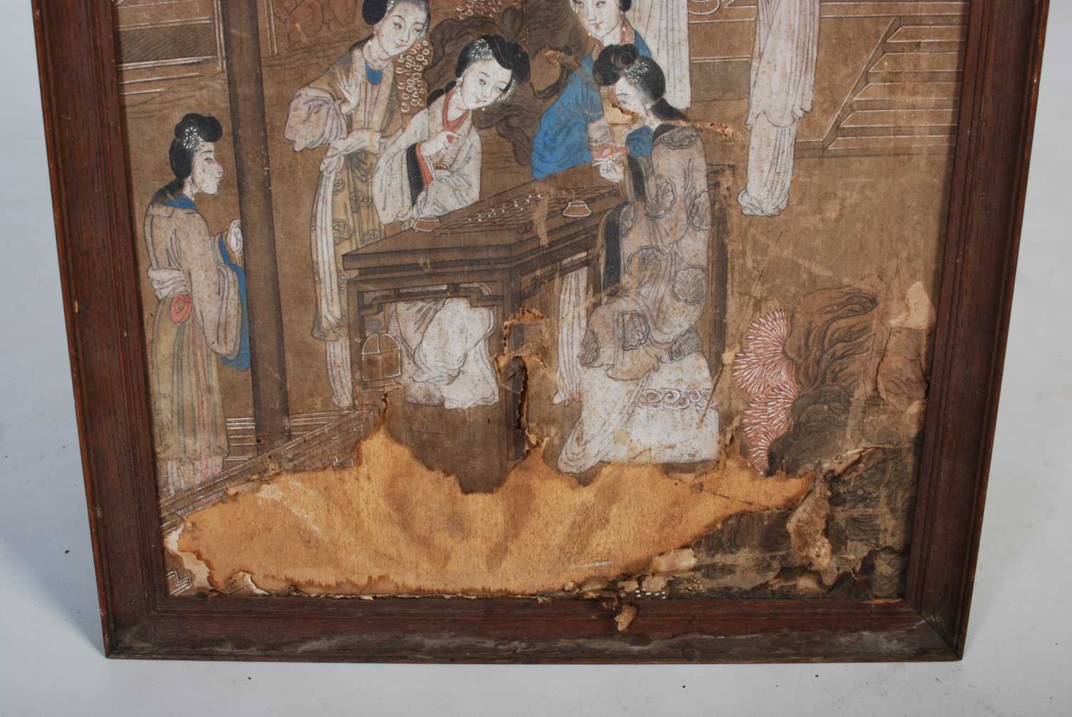 A Chinese painted silk picture, late 19th century, depicting ladies seated at a table playing the - Image 4 of 5