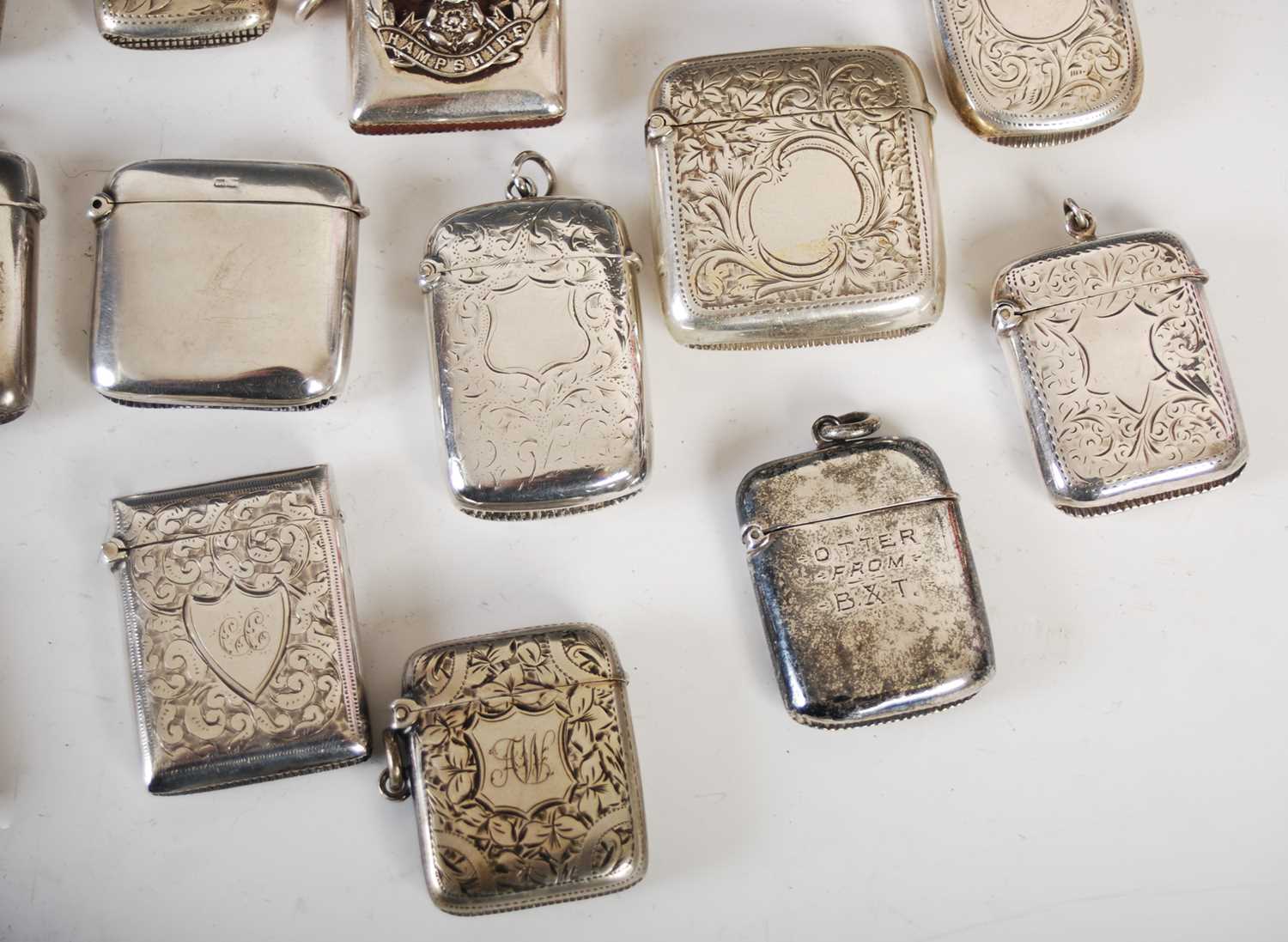 A collection of twenty-two assorted silver vesta holders, 19th century and later, various dates - Image 5 of 11