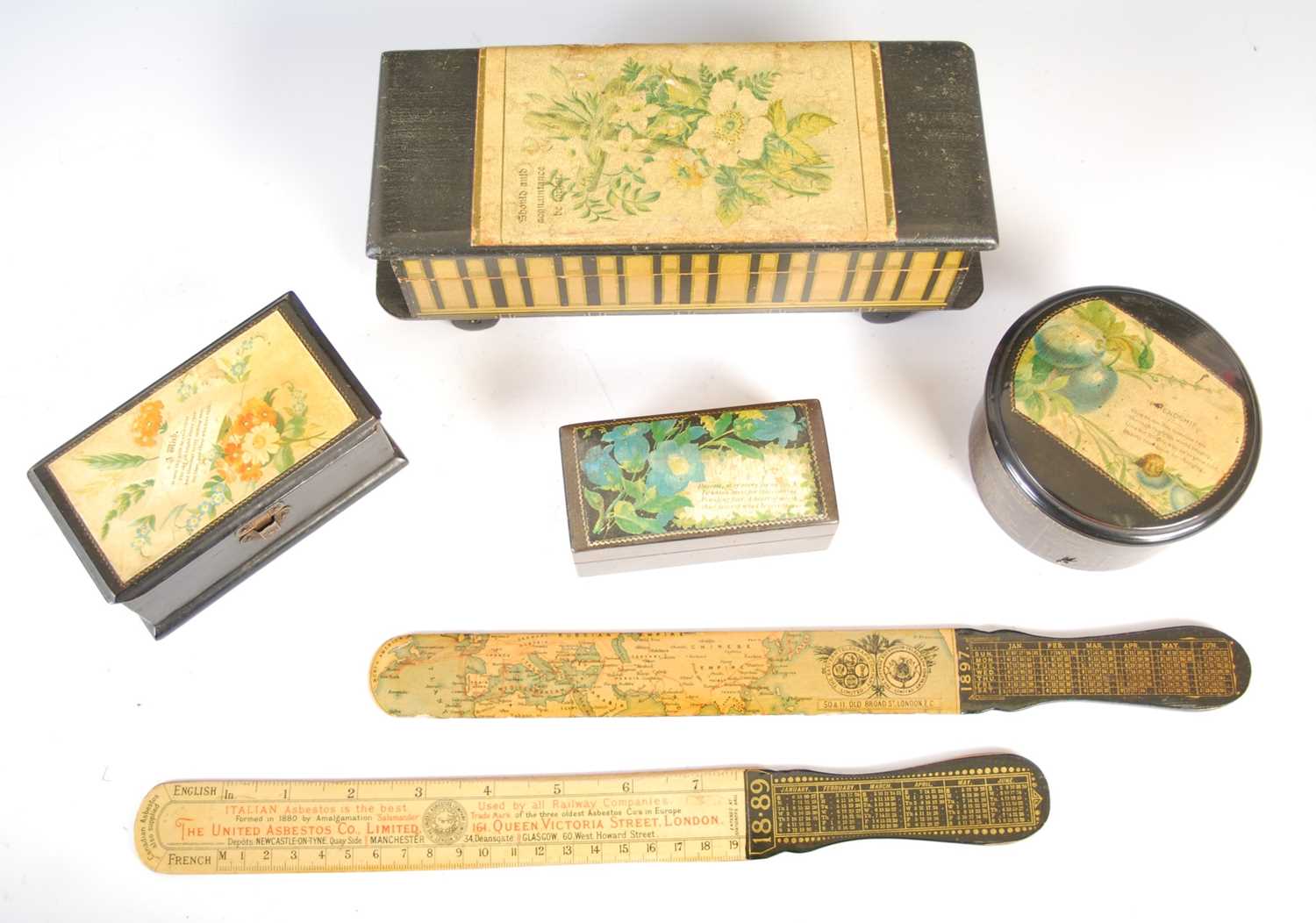 A collection of Mauchline Ware, to include a Pullman Parlour Car decorated with floral vignette ' - Image 3 of 5