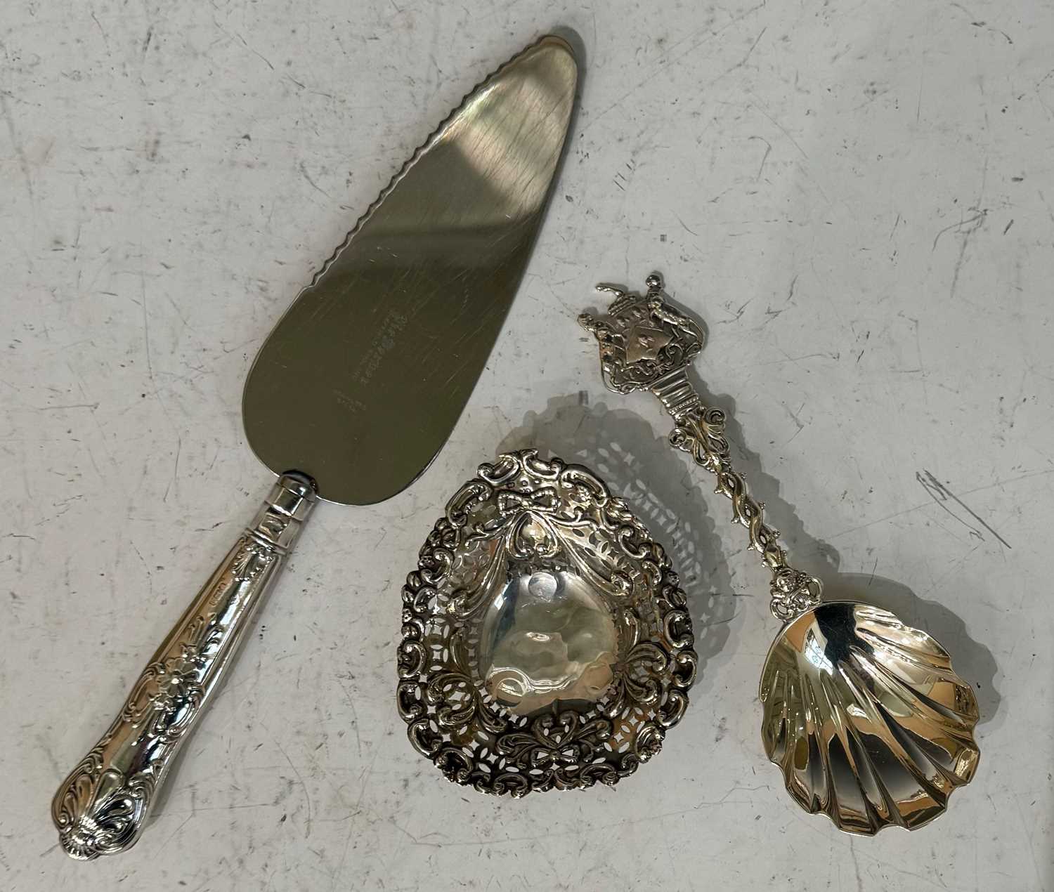 A Victorian silver 1887 Jubilee commemorative spoon, London 1887, makers mark F H, the pierced