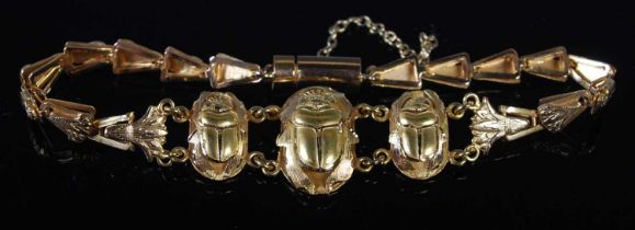 A high carat gold scarab beetle bracelet, gross weight 13.2 grams.