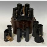 A leather cased set of binoculars by J Lizars ltd Edinburgh, Glasgow etc, Stepruva 9x35 model number