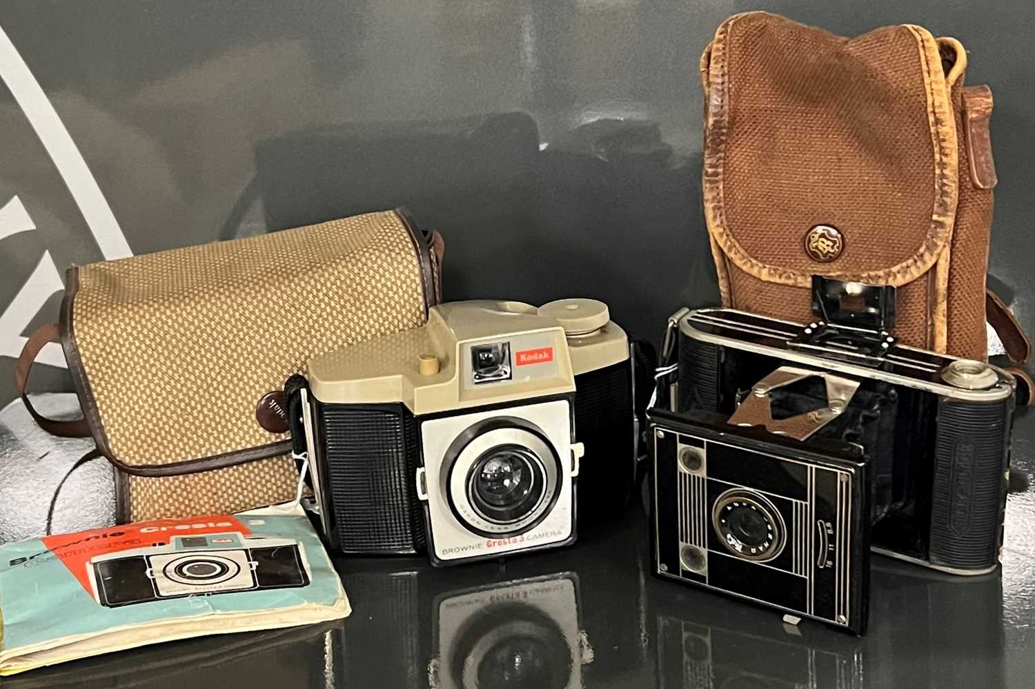 Two vintage cameras comprising an 'AGFA JGE F:8.b Billy-Clack' camera in carry case, and a 'Kodak
