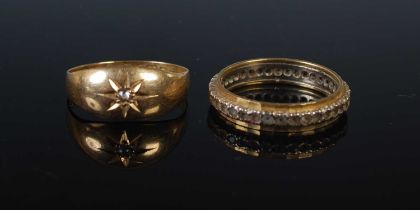A vintage 18ct gold and diamond chip ring, size 'Q', gross weight 3 grams; together with an 18ct