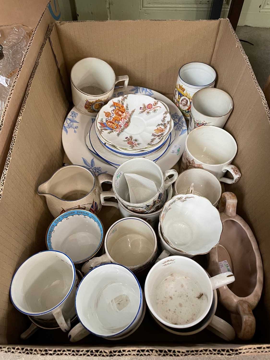 Royal interest - A group of mainly 20th Century Royal commemorative wares to include various cups,