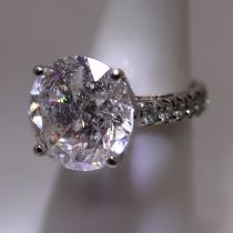 Very large 18ct white gold diamond solitaire ring (approximately 12 carats) - Size: L½