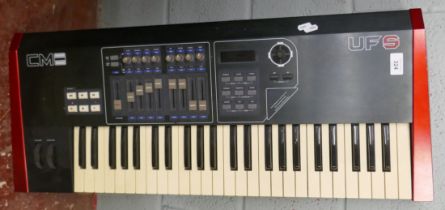 CME UF5 Midi keyboard controller