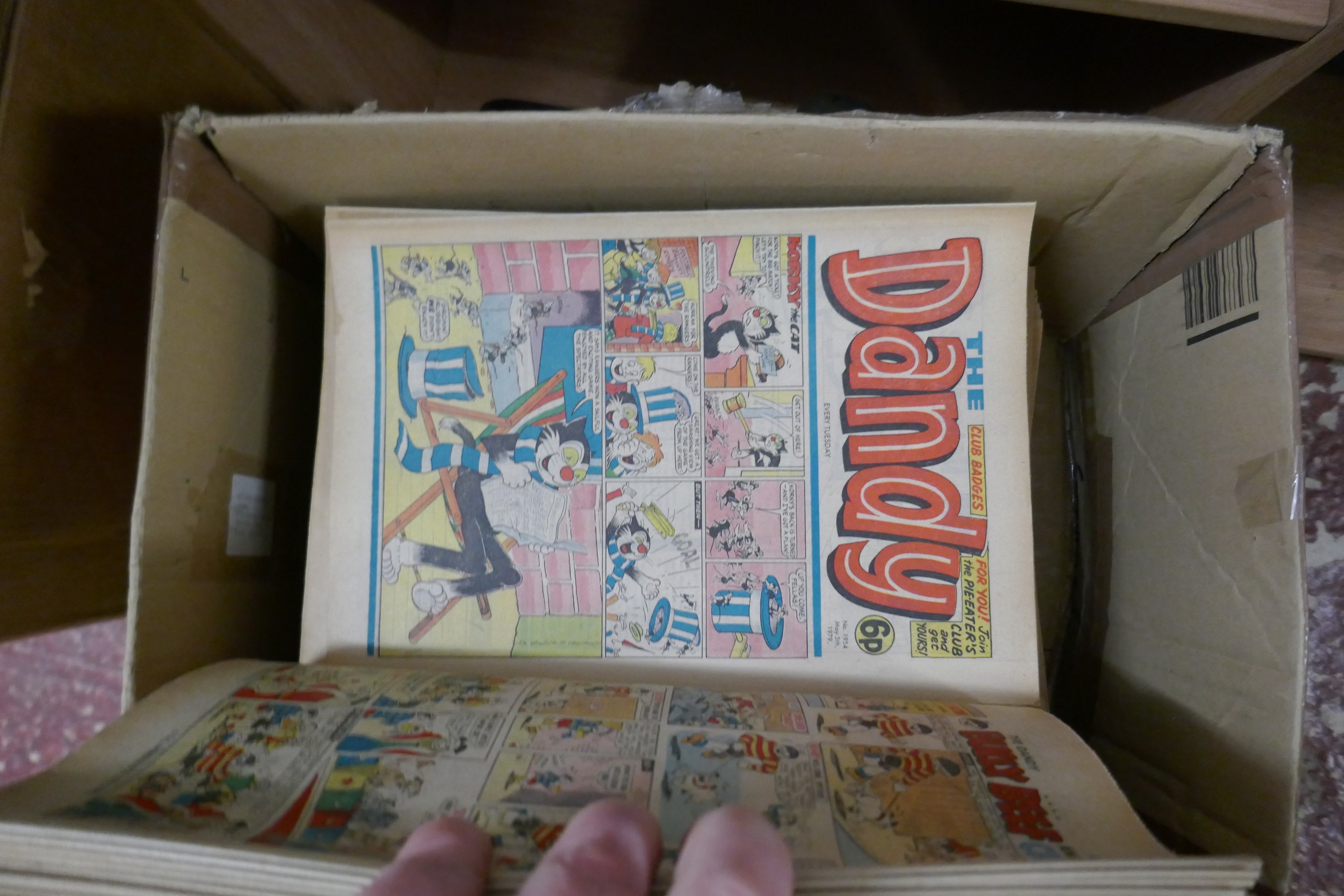 Good collection of 1970s Dandy comics - Image 5 of 5