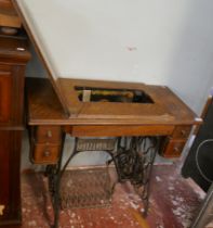 Singer sewing machine table