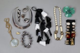 Collection of costume jewellery