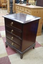 Stag Minstrel chest of 4 drawers - Approx W: 53cm D: 46.5 H: 72cm