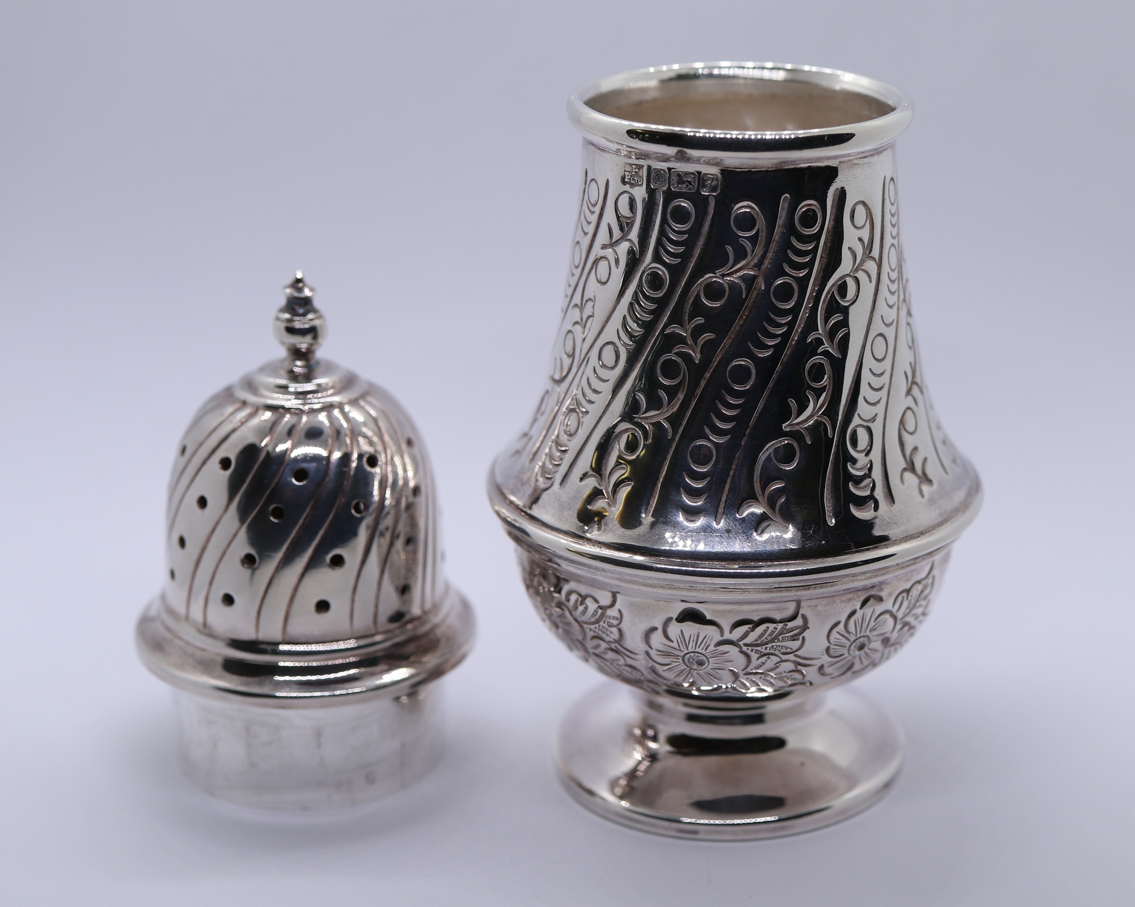 Hallmarked silver sugar shaker - Approx weight 160g - Image 2 of 2