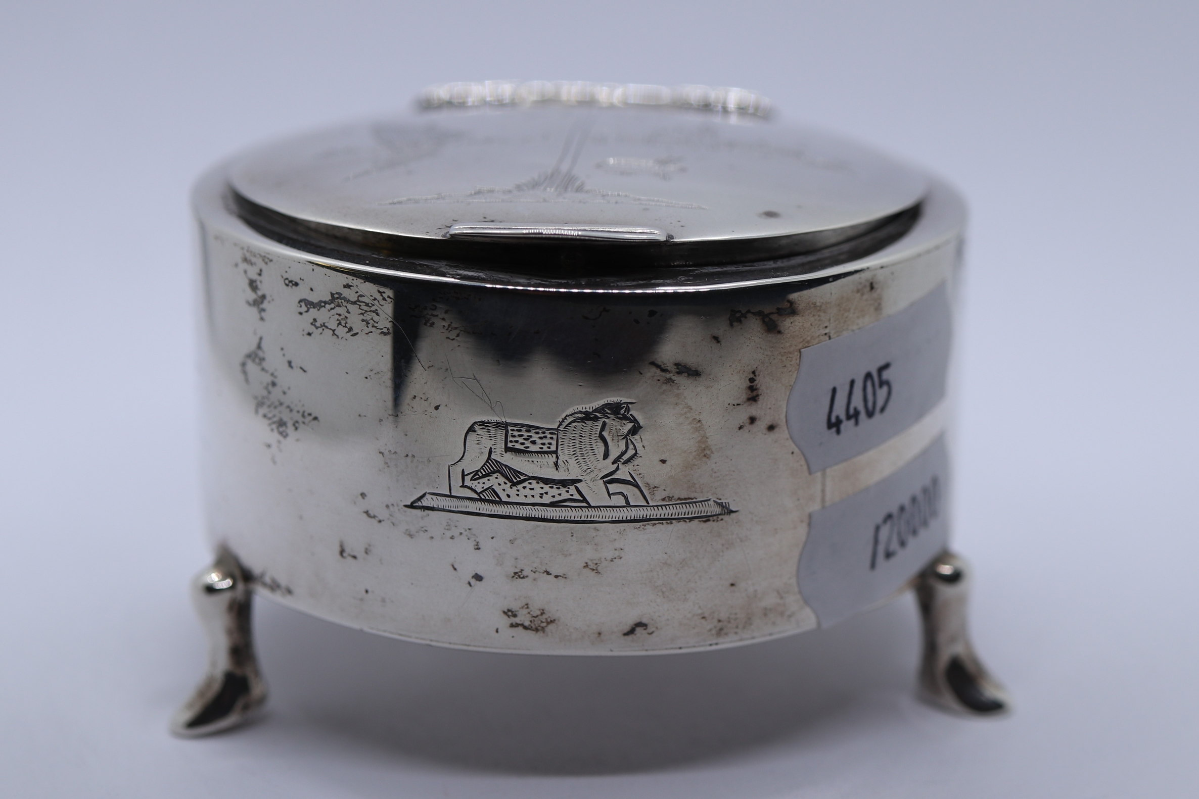 Silver/white metal Egyptian trinket box - Approx weight 145g - Image 2 of 5