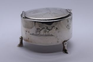 Silver/white metal Egyptian trinket box - Approx weight 145g