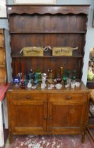 Small oak dresser - Approx size W: 108cm D: 46cm H: 182cm