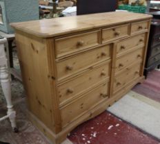 Pine chest of drawers - Approx W: 132cm D: 43cm H: 80cm