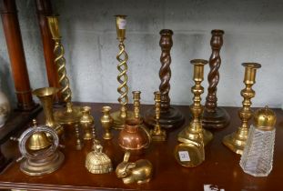 Collection of mostly brass to include candlesticks etc.