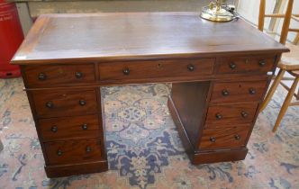 Leather top pedestal desk - Approx W: 116cm  D: 61cm  H: 71cm