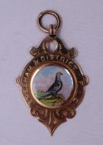 9ct gold pigeon racing medal 1910 won by E.H Collet Evesham