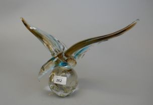 Glass bird paperweight possibly Murano - Approx height: 25cm