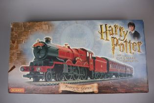 Hornby Harry Potter and the Chamber of Secrets Train set