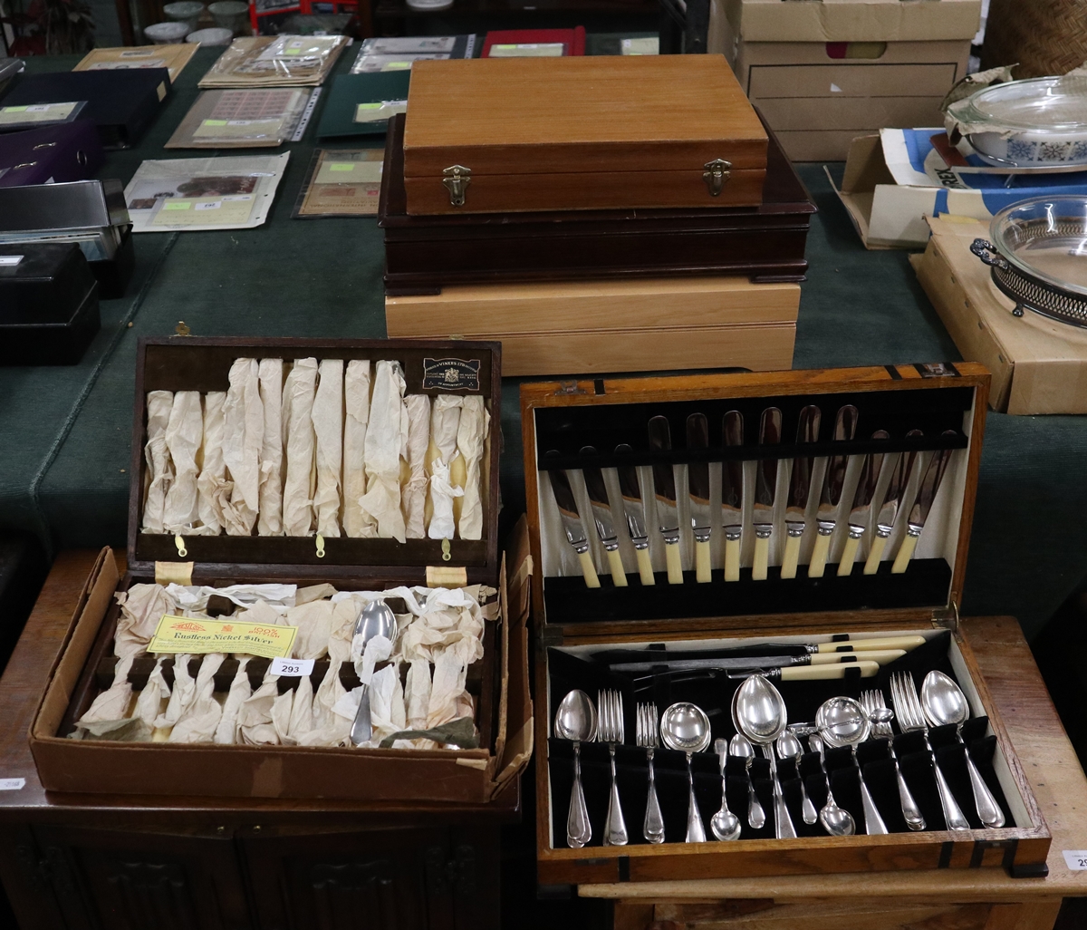 2 boxed canteen of cutlery together with 3 cutlery boxes - Image 2 of 8