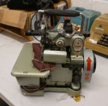 Sewak vintage 4 spool overlocking machine