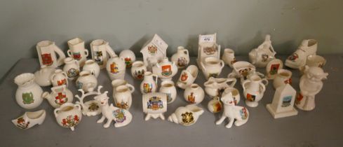 Collection of crested ware to include Goss