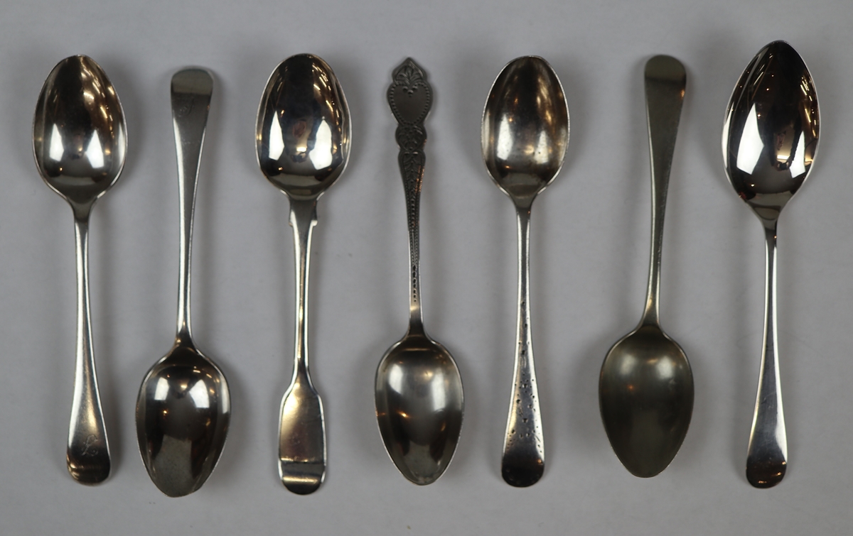 Collection of silver spoons - Approx weight 108g