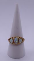 9ct gold opal set ring - Size R